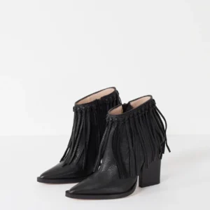 Ounni Shoe